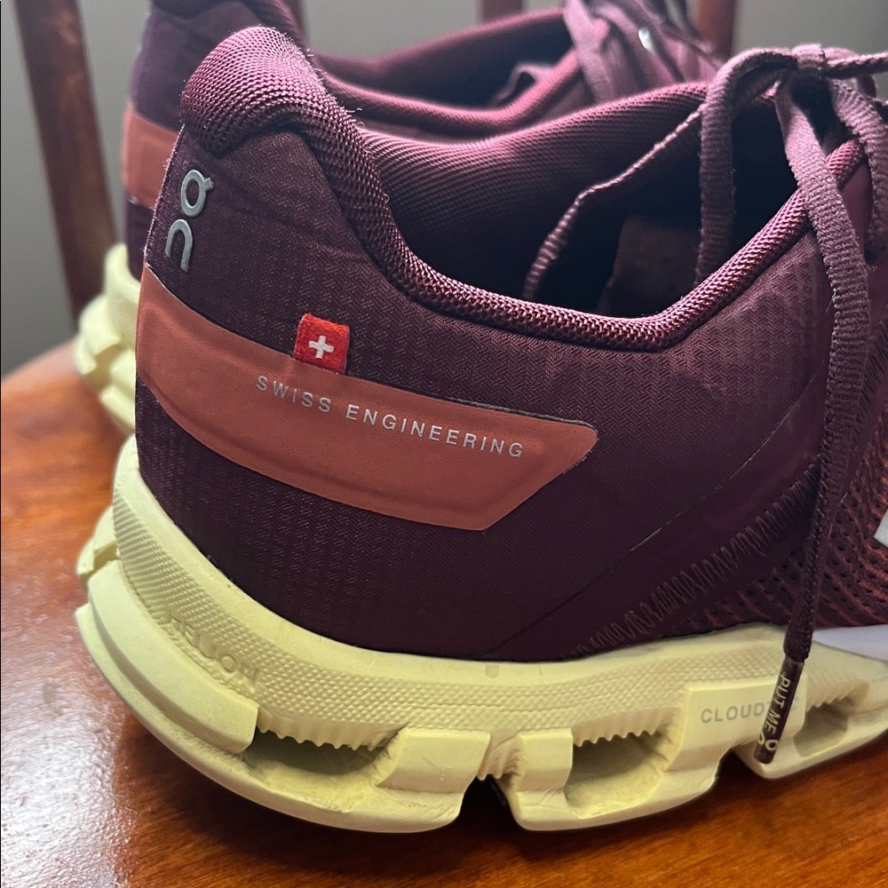 On Cloud Running Men’s Sneakers Size 10 - Picture 2 of 16